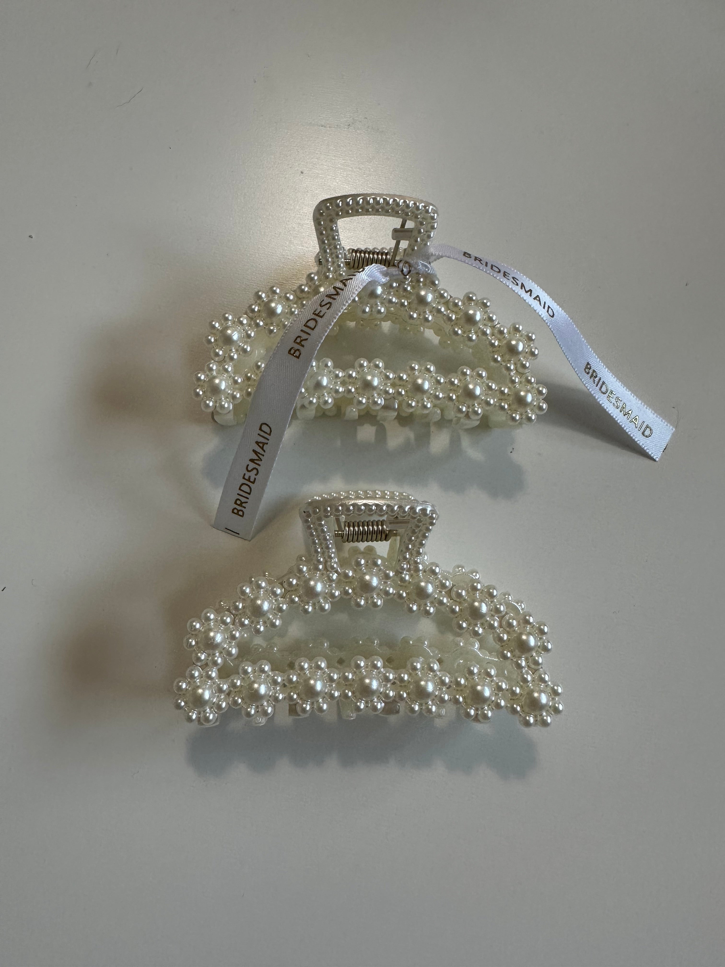 Pearl Claw Clip