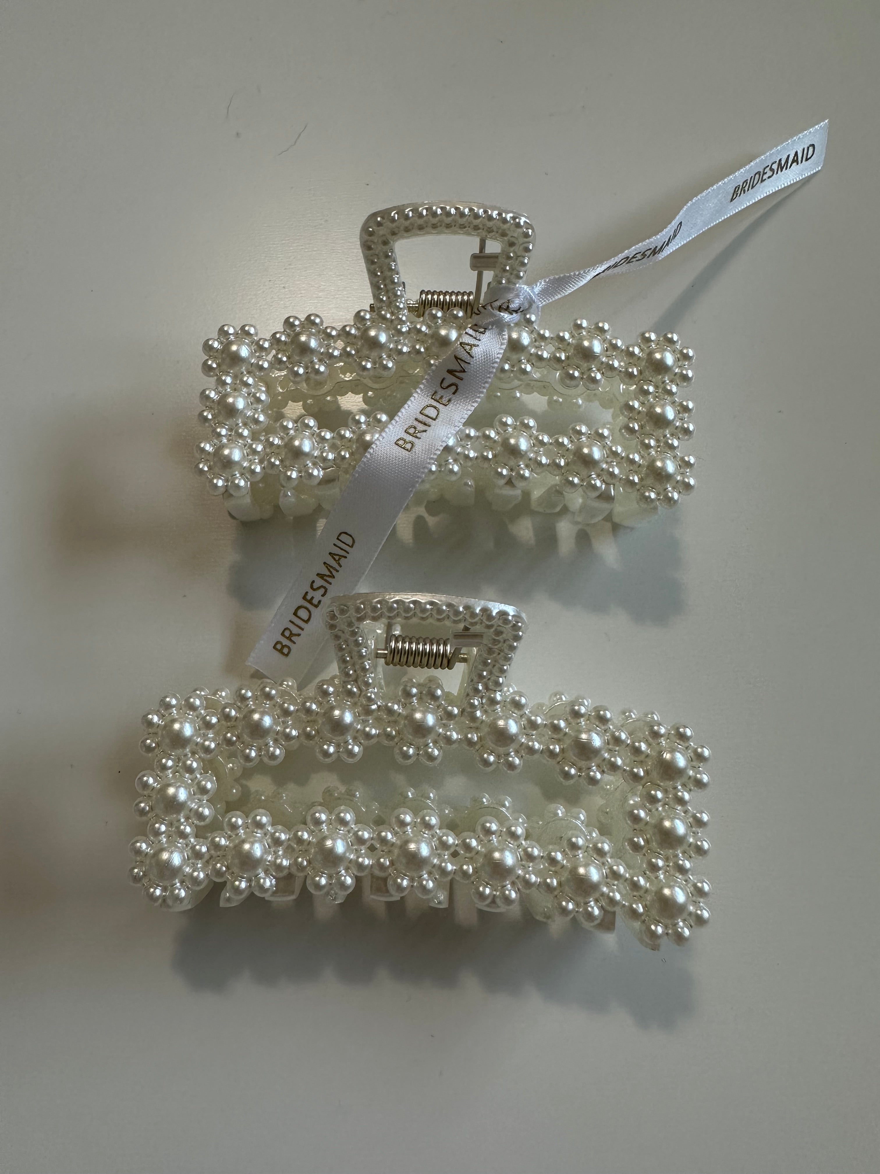 Pearl Claw Clip