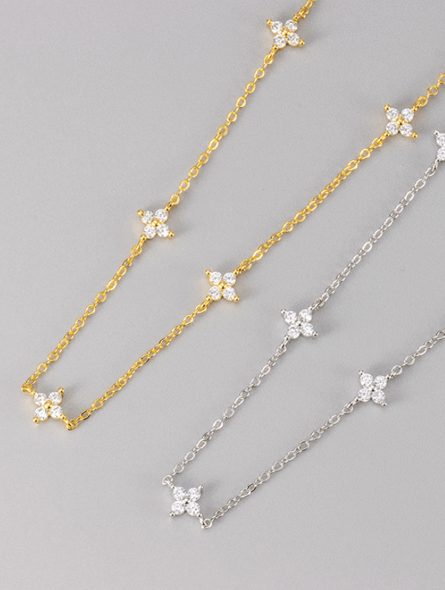 Clover Necklace